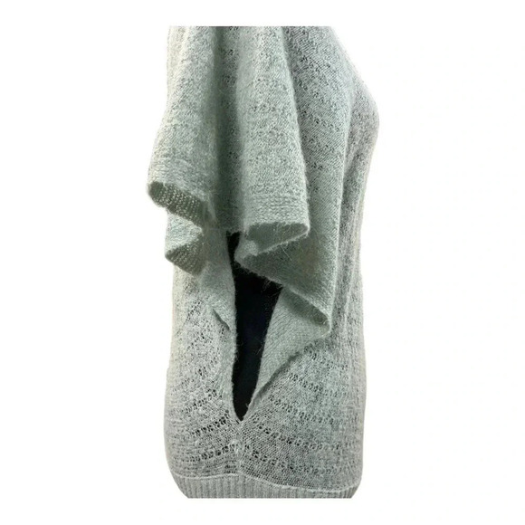 Women’s batwing sweater - Picture 5 of 6